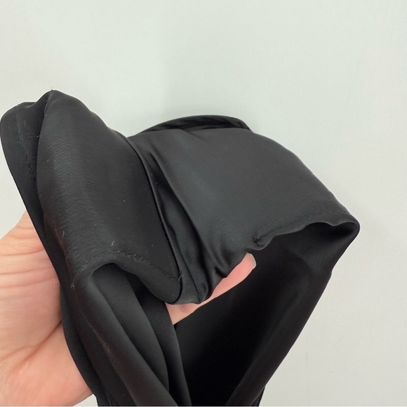 Beach Riot Dunes Muscle Crop Tee in Satin Black Size S - Picture 12 of 13